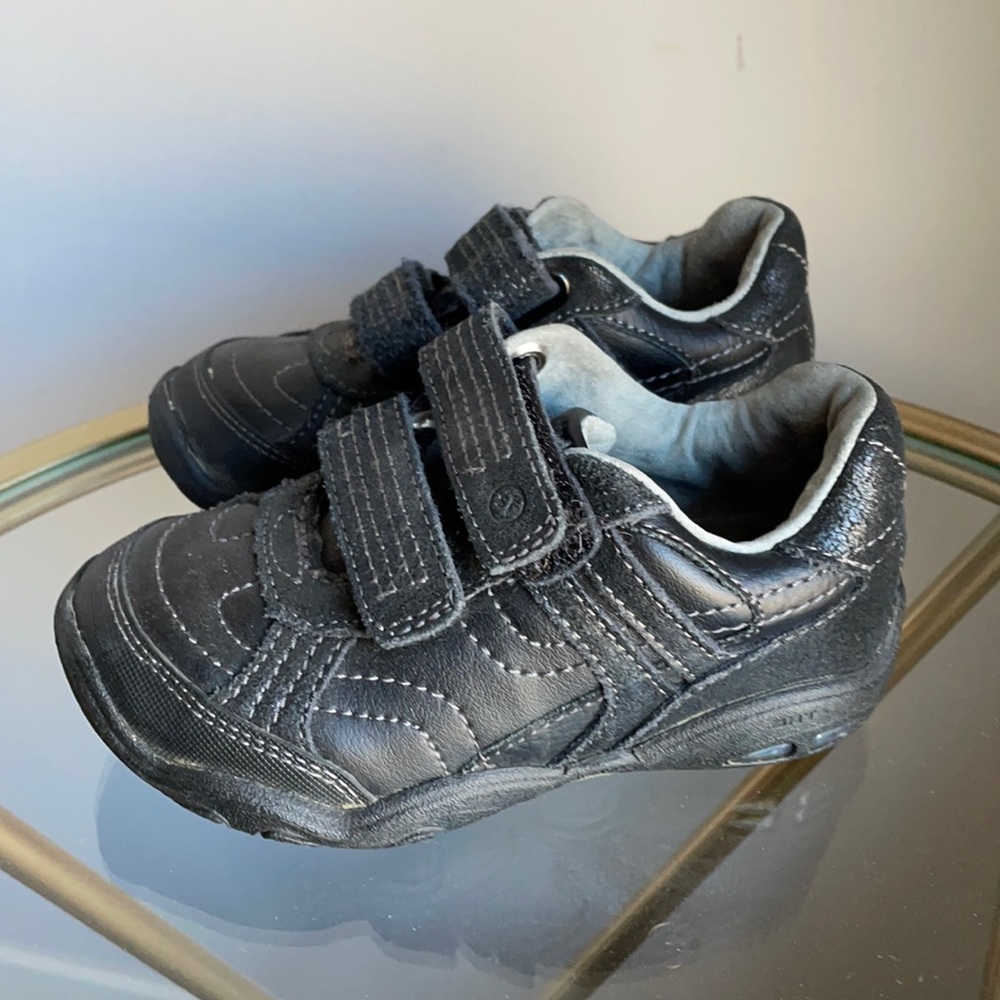Stride rite 8.5 toddler